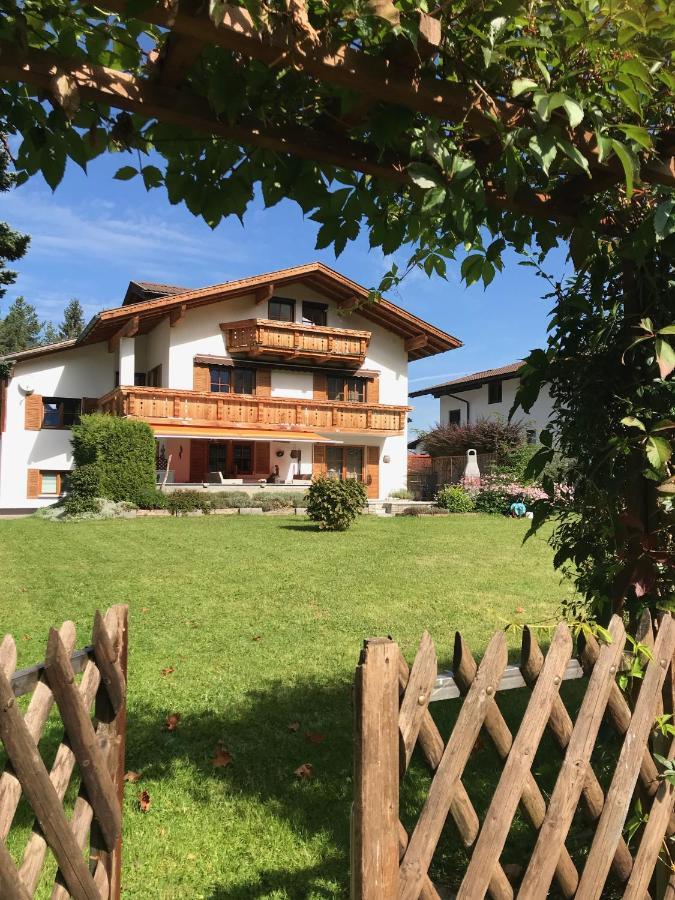 Schneehaus Chalet แอห์วัลด์ ภายนอก รูปภาพ